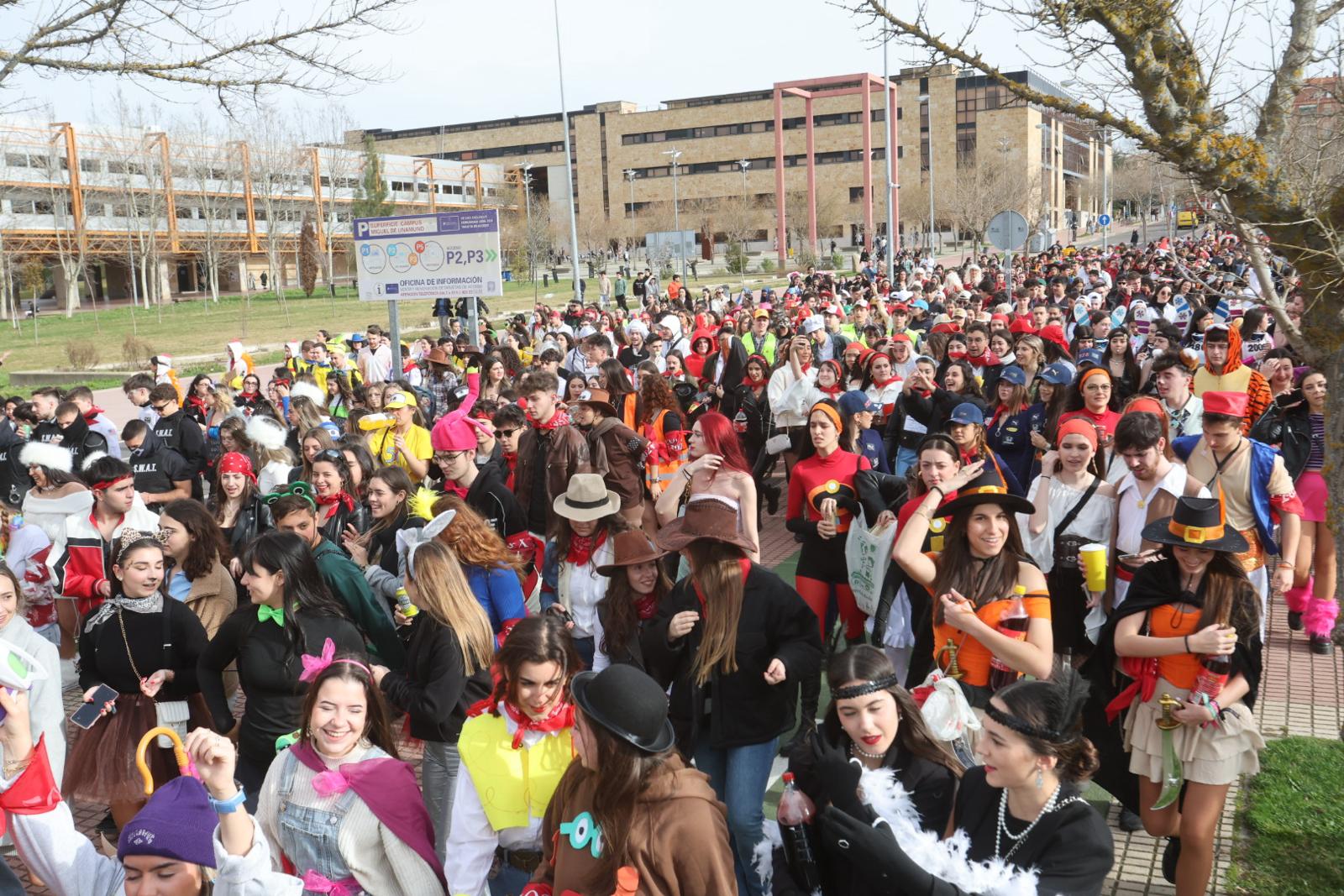 Derecho disfruta de una multitudinaria procesión del Codex