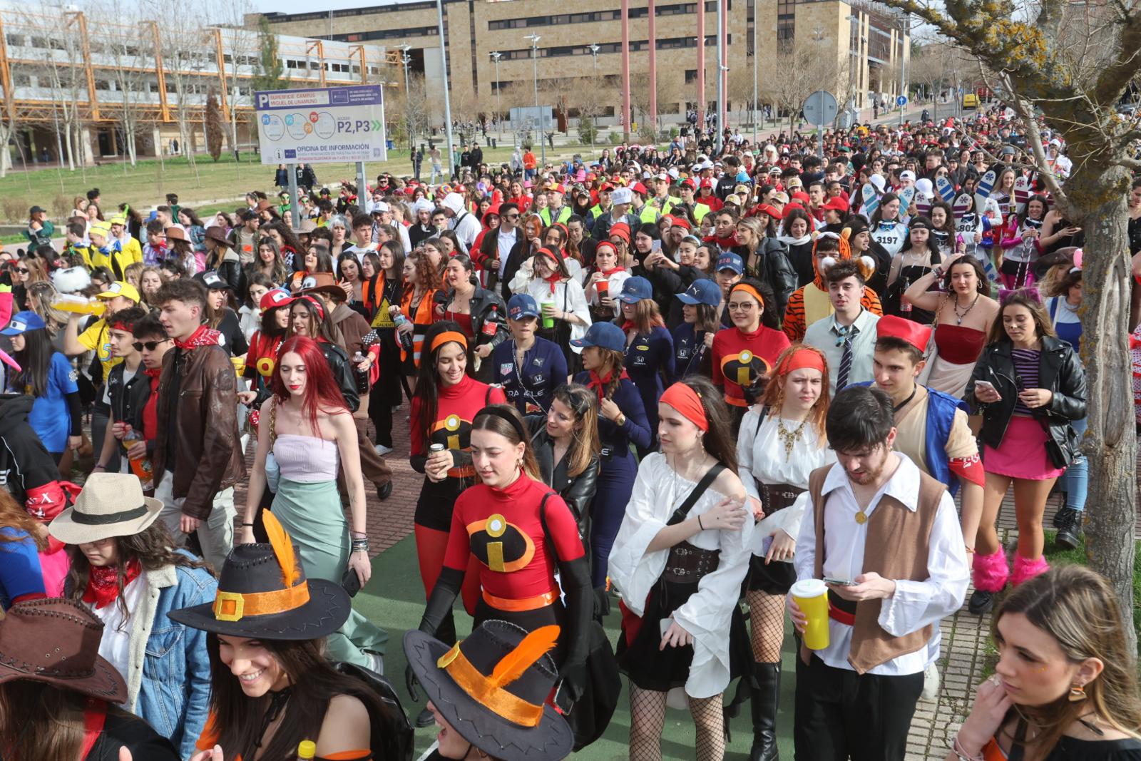 Derecho disfruta de una multitudinaria procesión del Codex