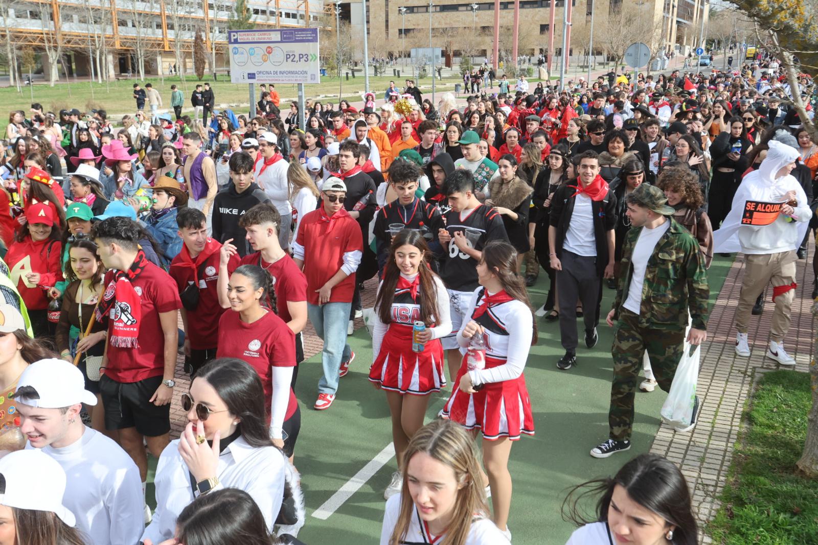 Derecho disfruta de una multitudinaria procesión del Codex