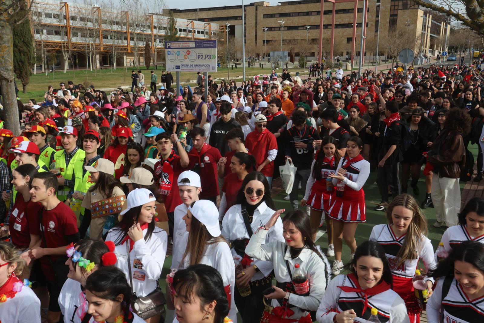 Derecho disfruta de una multitudinaria procesión del Codex