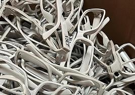 Las gafas que repartirá Unionistas entre sus seguidores.