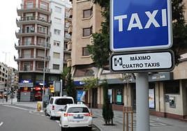 Parada de taxis en Salamanca.