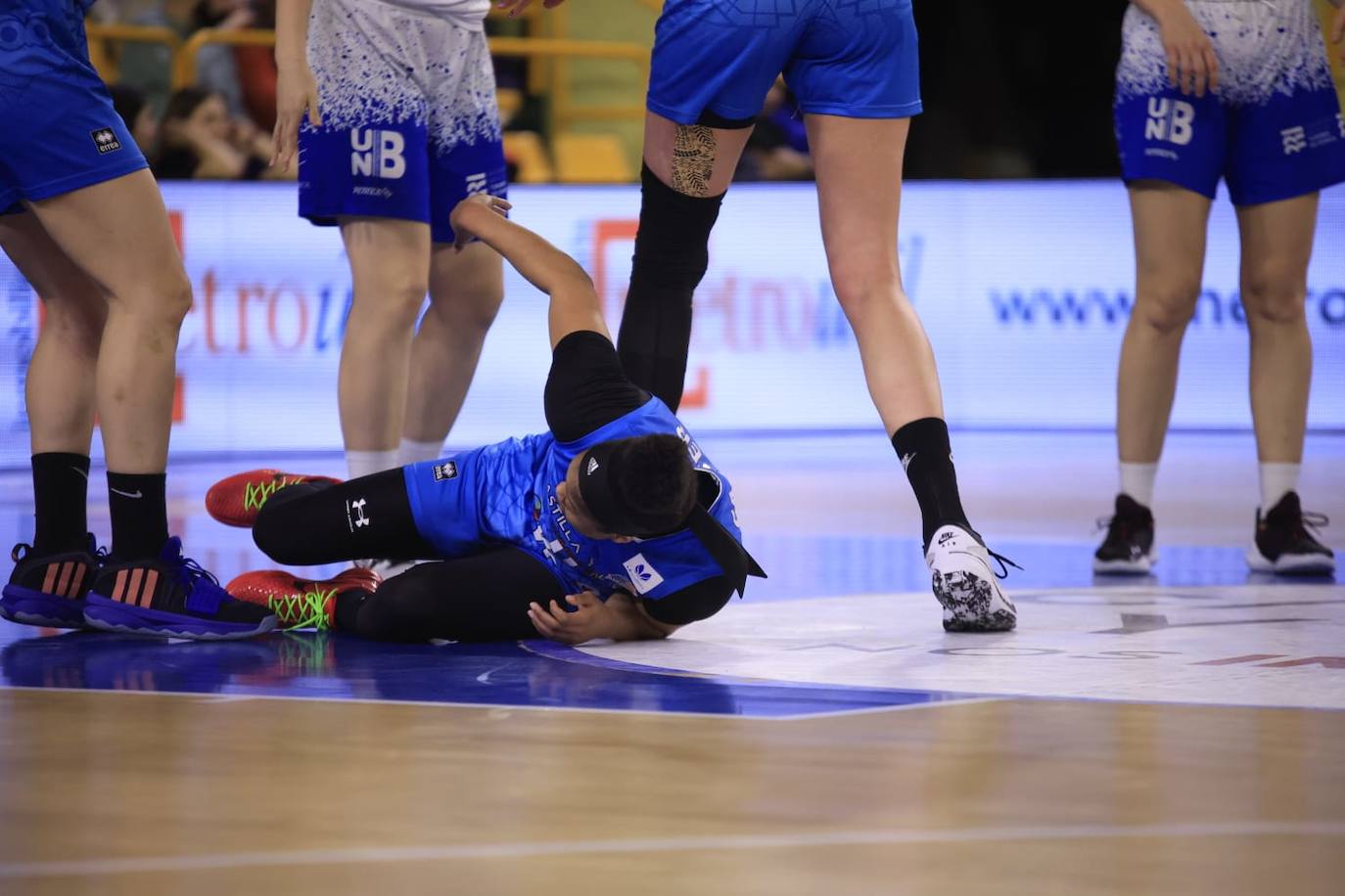 El partido entre el Avenida y el Ferrol en imágenes