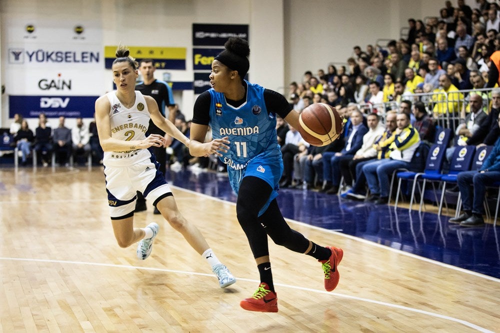 Las imágenes del Fenerbahce-Avenida de los cuartos de la Euroliga