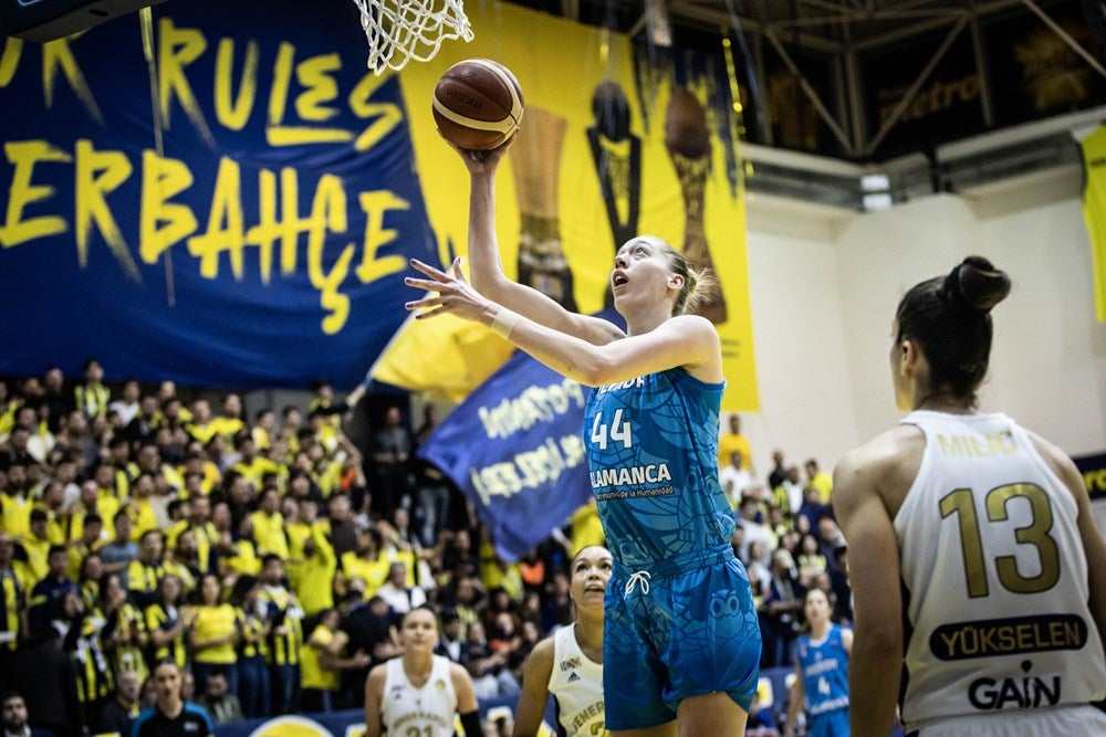 Las imágenes del Fenerbahce-Avenida de los cuartos de la Euroliga