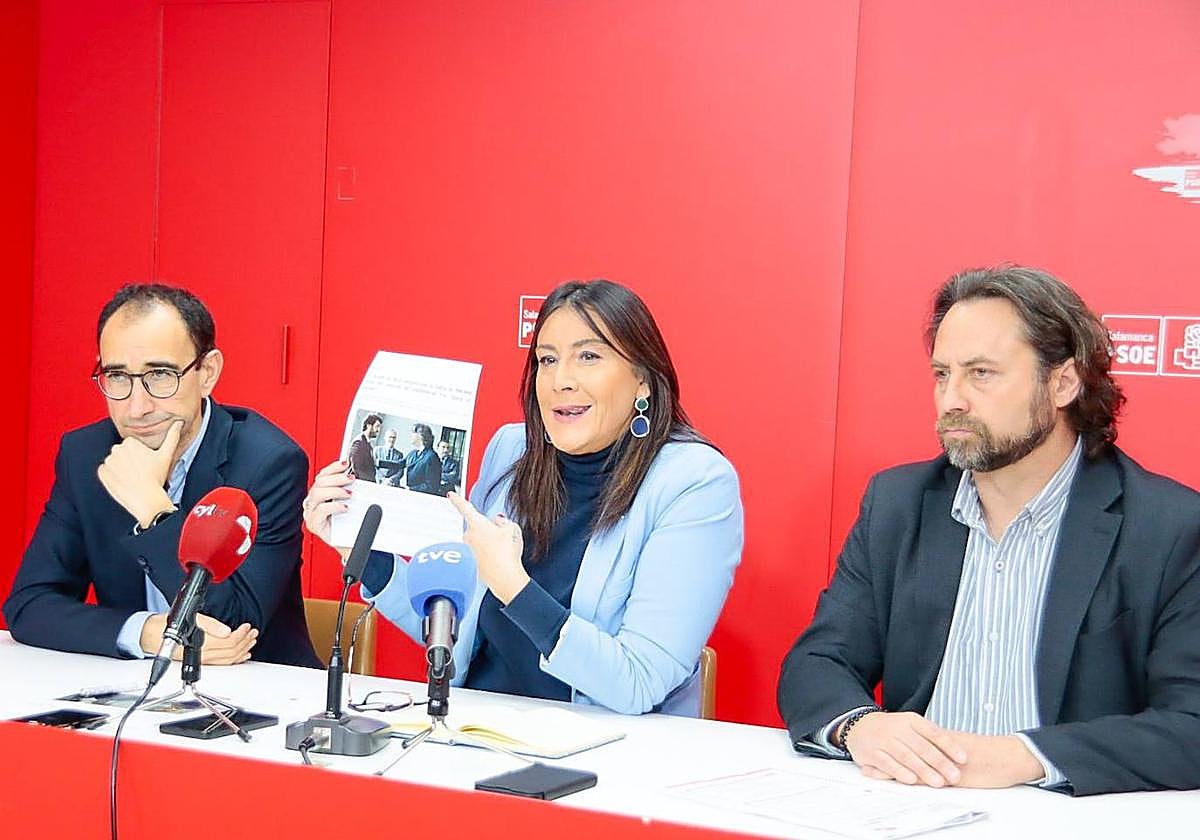 Ana Sánchez, junto a David Serrada y Antonio Cámara.