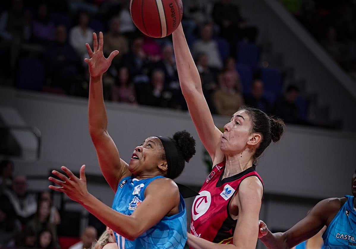 Carter, durante un lance del partido en Zaragoza.