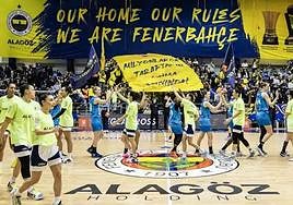Avenida y Fenerbahce se saludan en Turquía el pasado miércoles.