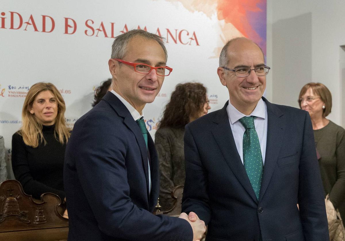 El presidente de la Diputación de Salamanca reprueba «absolutamente» las palabras de Abascal sobre la USAL