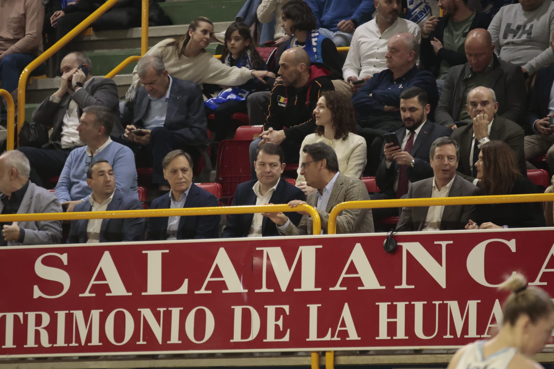 Un soberbio Würzburg brilla en la noche europea