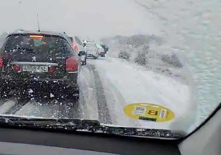 Así está la carretera de Alba en Salamanca.