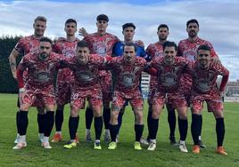 Once inicial del CD Guijuelo ante el Rayo Cantabria.