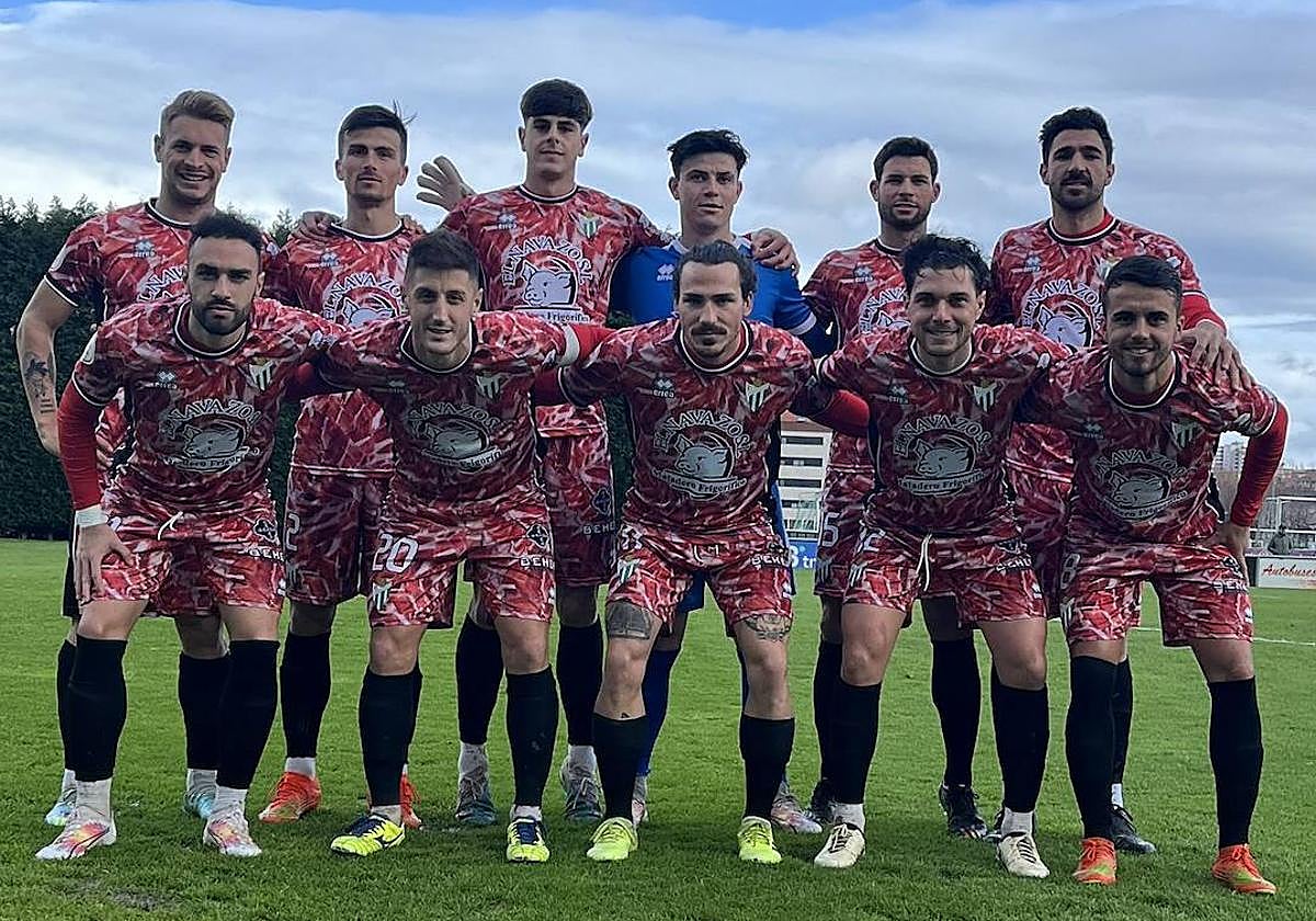 Once inicial del CD Guijuelo ante el Rayo Cantabria.
