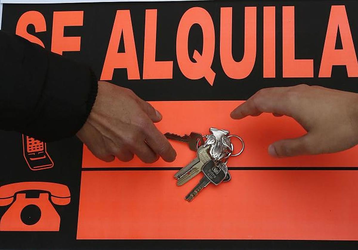 Dónde podrías alquilar un piso en Salamanca ganando 1.300 euros sin poner en riesgo tu solvencia