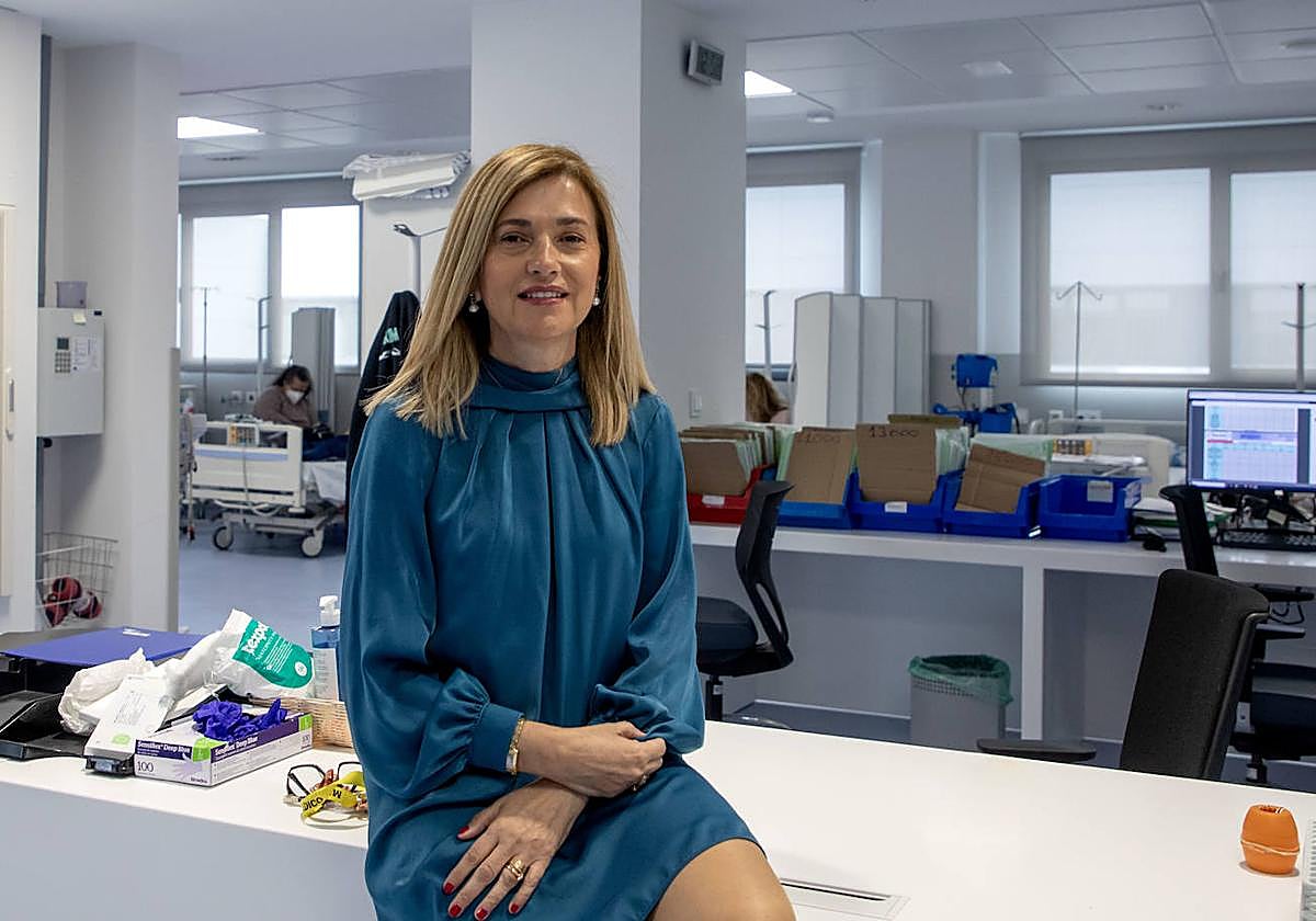 La doctora Maria Victoria Mateos, en el hospital.