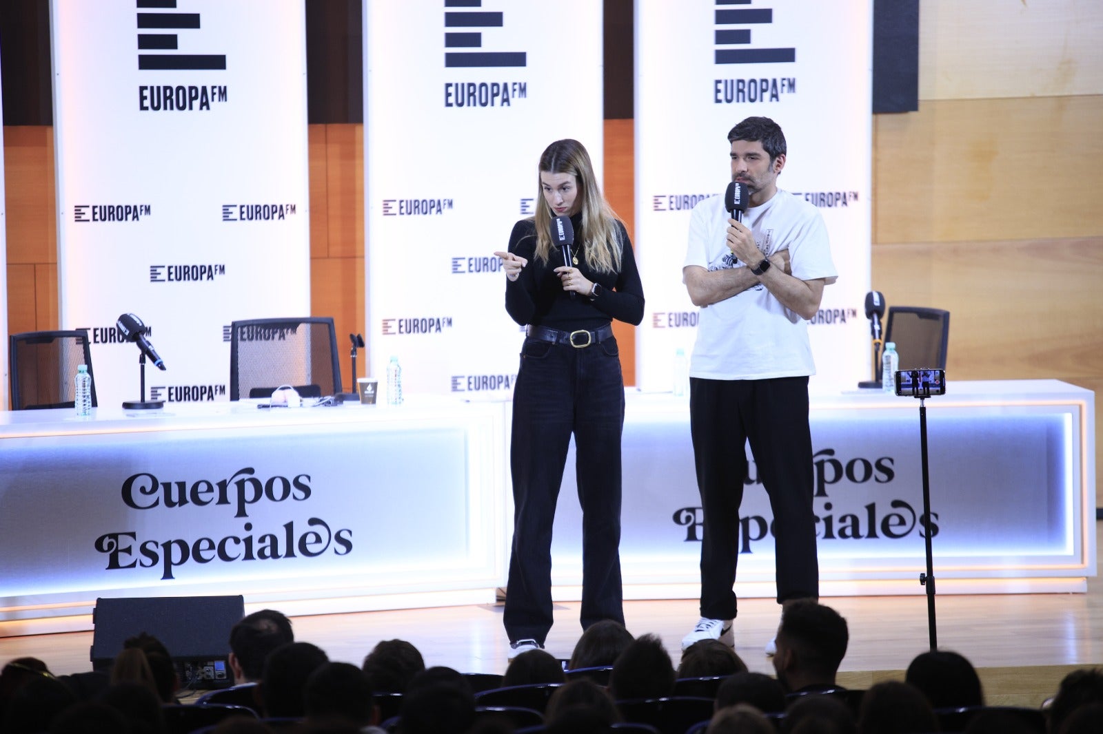 Salamanca recibe &#039;Cuerpos Especiales&#039; con una oleada de aplausos