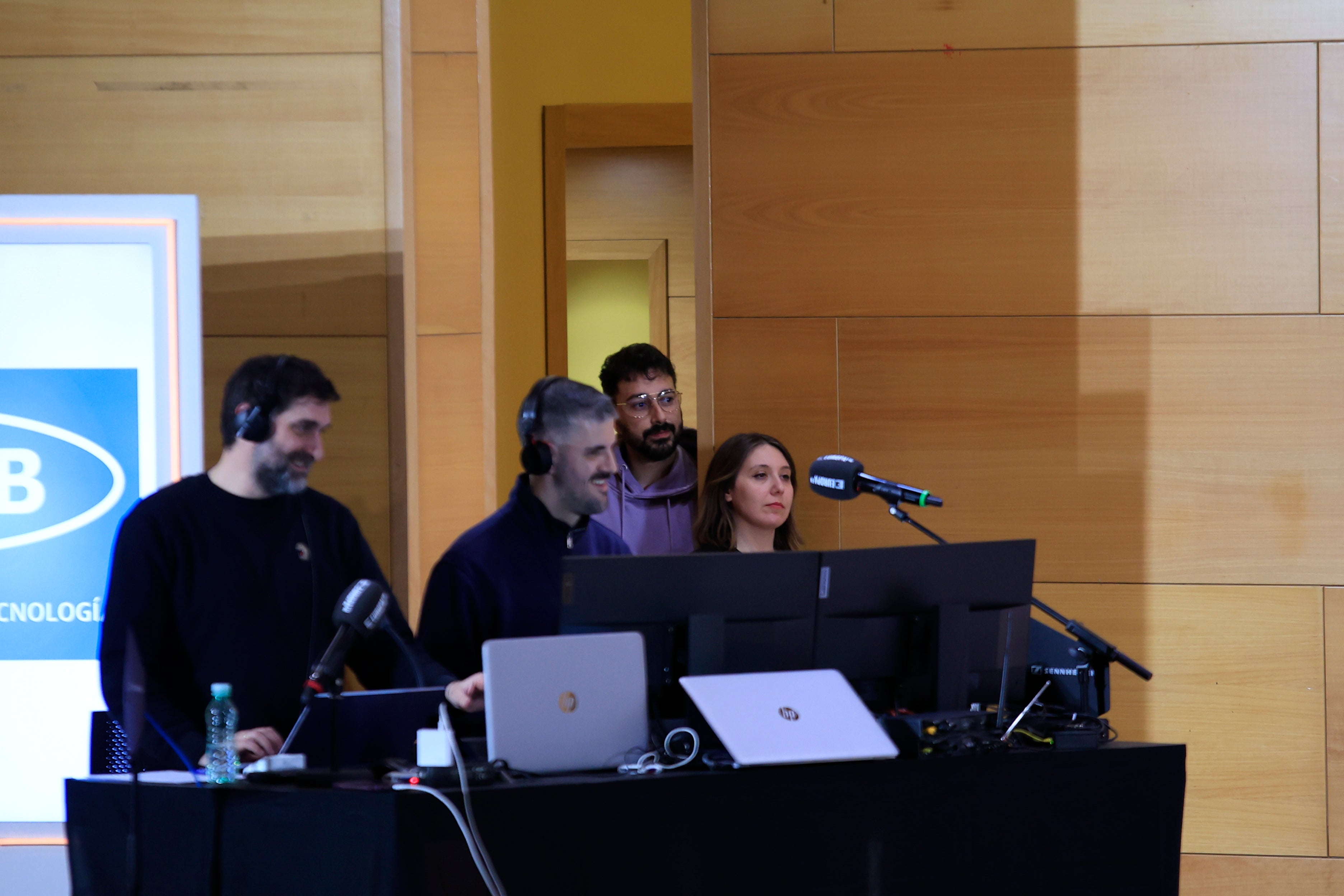 Salamanca recibe &#039;Cuerpos Especiales&#039; con una oleada de aplausos