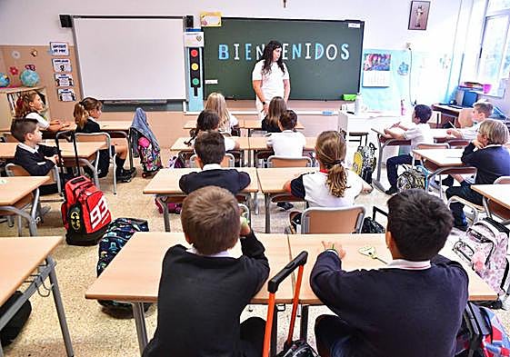 Imagen de archivo de un aula de primaria.