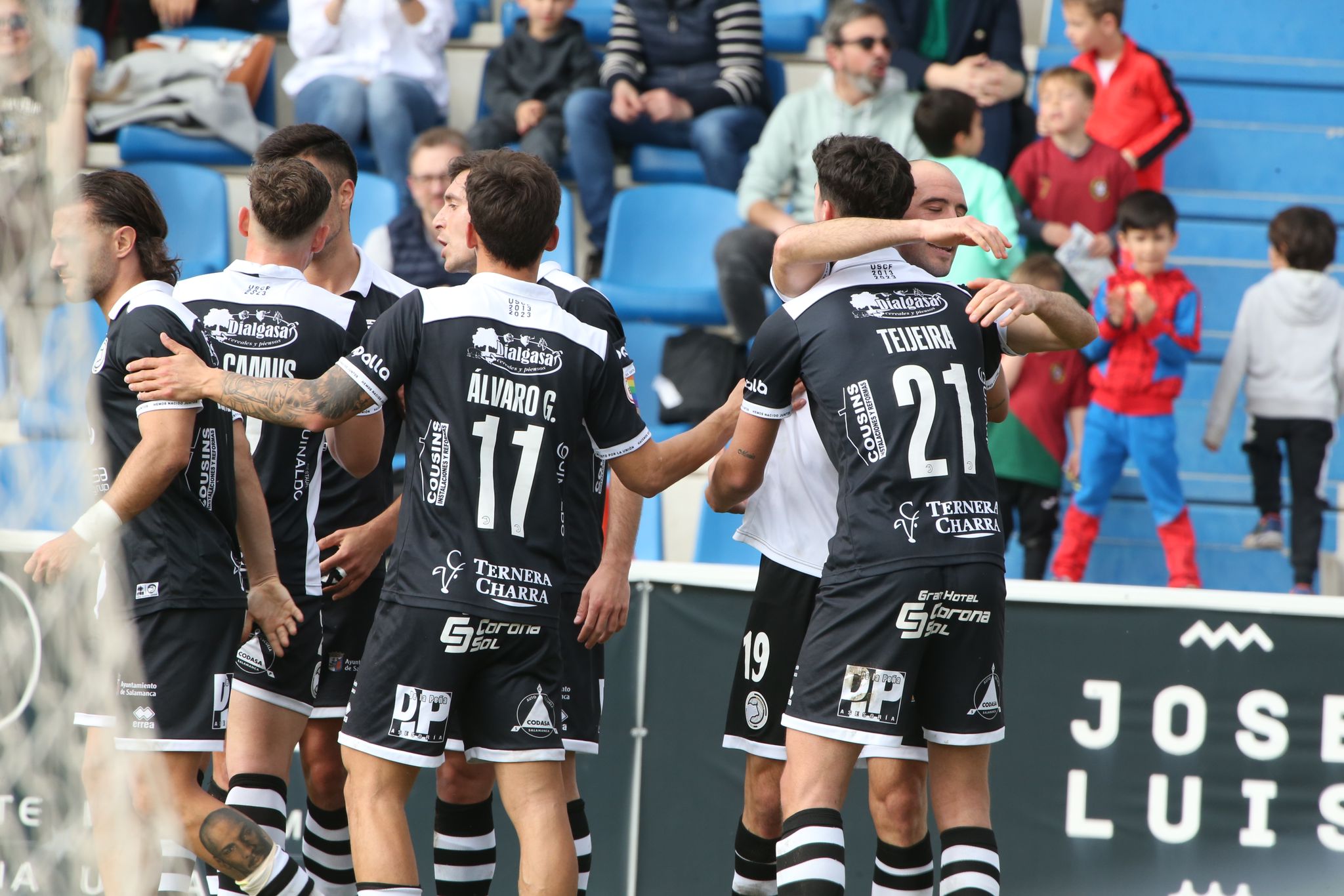 El partido entre Unionistas y Osasuna Promesas, en imágenes