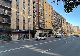 Paseo Canalejas de Salamanca, entre los números 79 y 81.