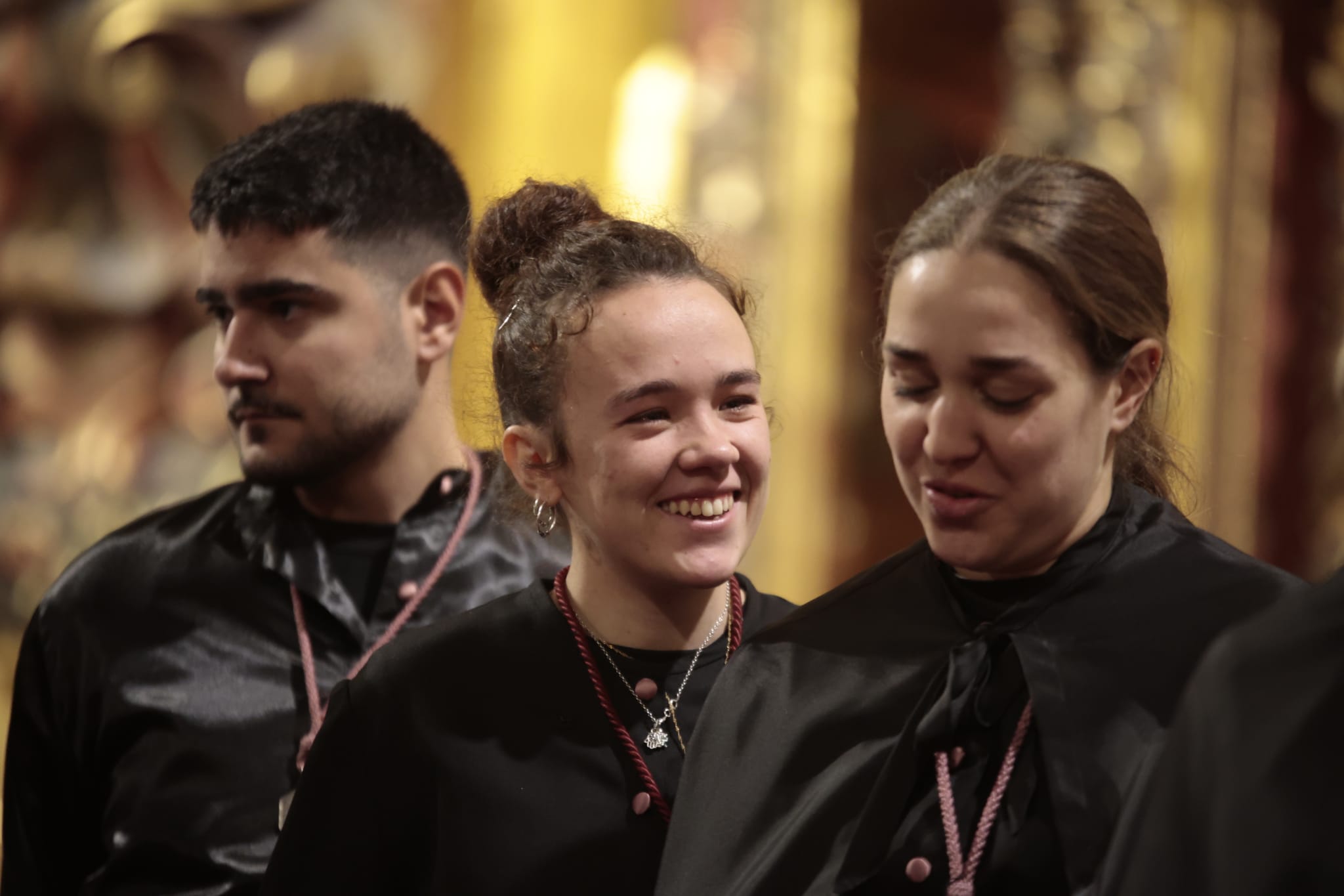 La Hermandad de Jesús Flagelado celebra un Vía Crucis en el interior de la Clerecía