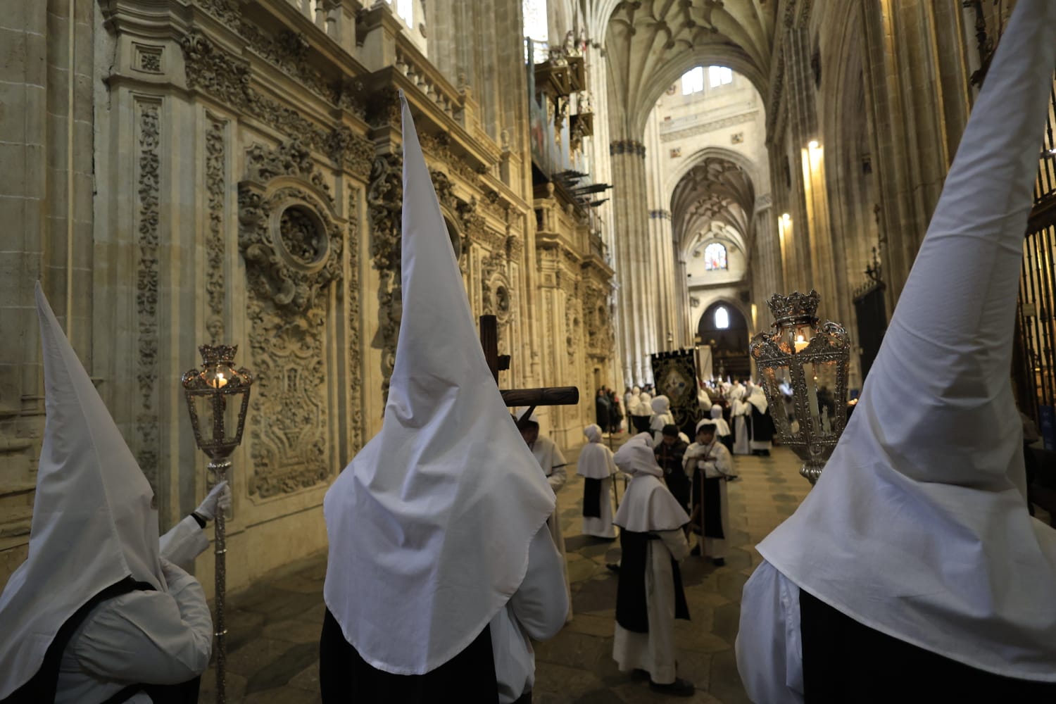 Jesús del Vía Crucis tampoco logra salir de la Catedral