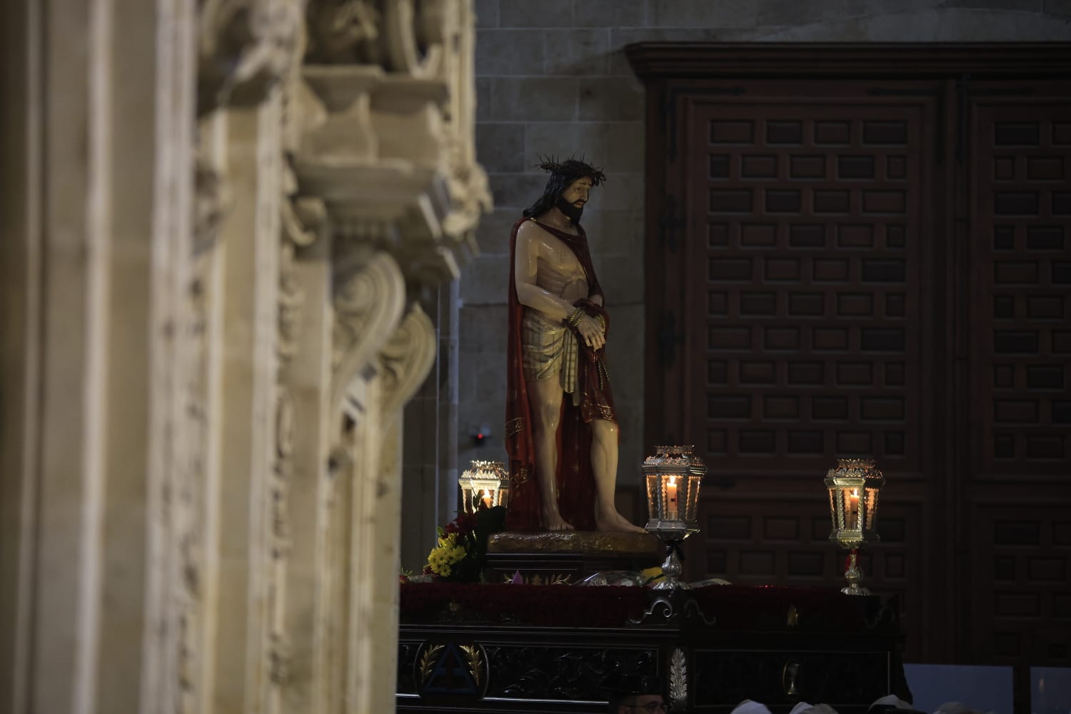Jesús del Vía Crucis tampoco logra salir de la Catedral
