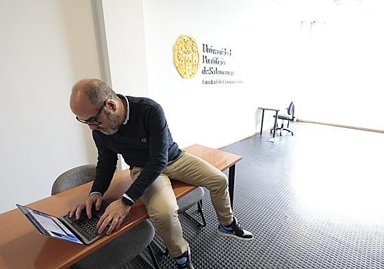 Fernando Galindo, profesor y decano de la Facultad de Comunicación