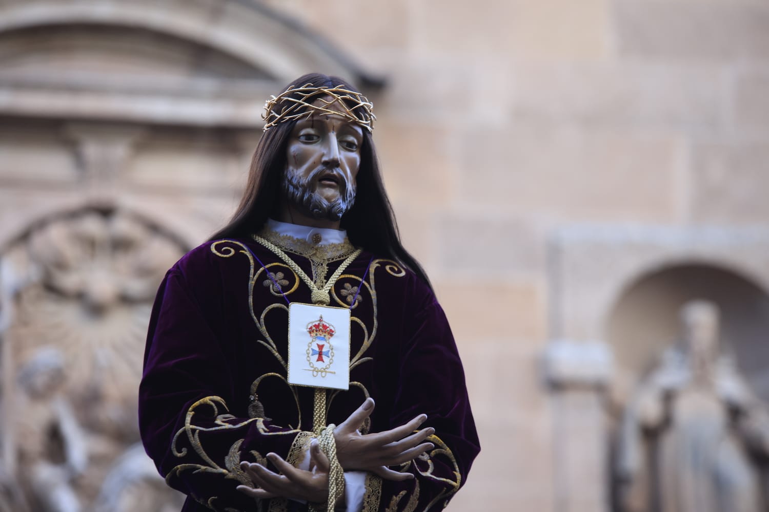 El Rescatado desafía a la lluvia en Salamanca