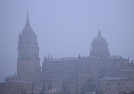La nieve despierta a los salmantinos el Domingo de Resurrección