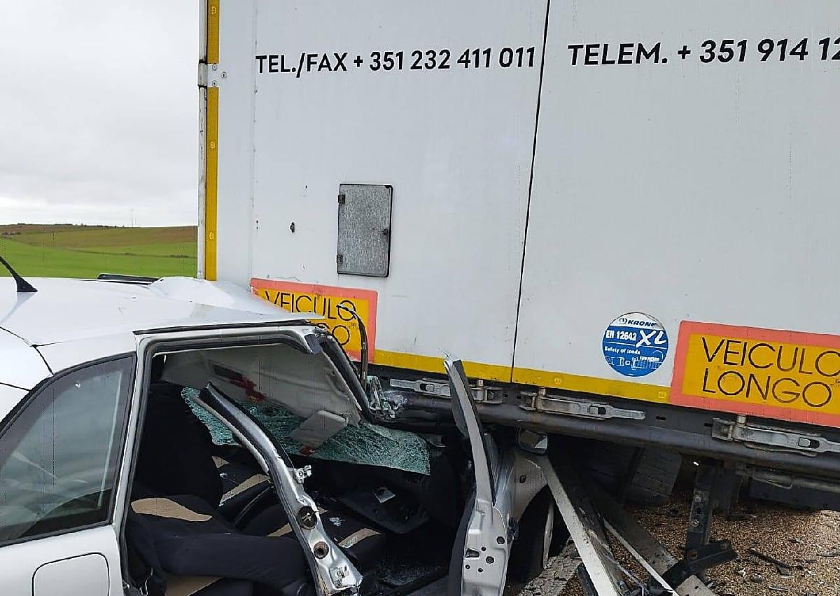 Imagen secundaria 1 - Dos fallecidos y cuatro heridos en Semana Santa en las carreteras de Salamanca