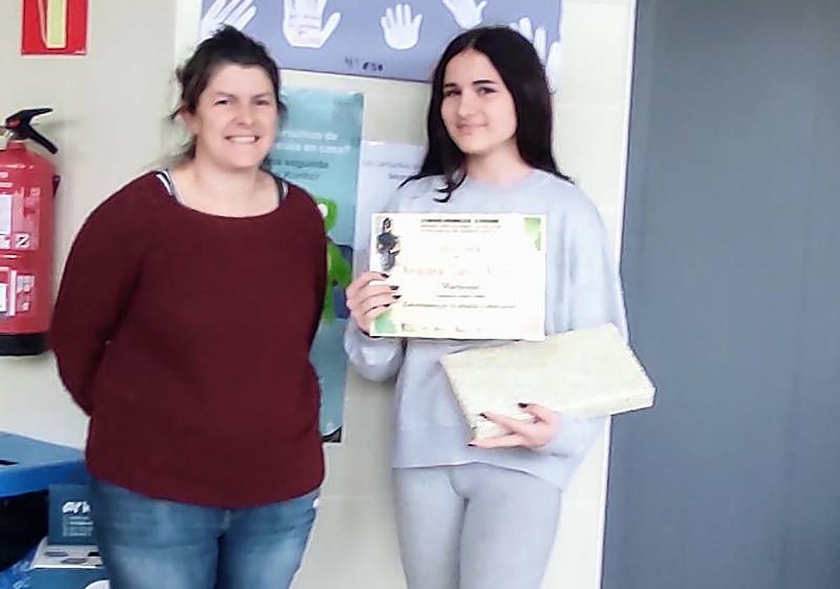 Ariadna Calvo Alonso, alumna de 4º ESO del IES Querques de Terradillos, primer premio.