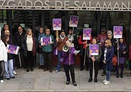 Concentración del Movimiento Feminista de Salamanca ante los Juzgados