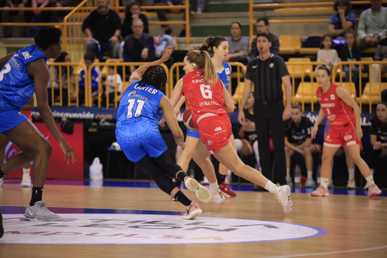 Un Avenida implacable no da oportunidad a Ensino de Lugo