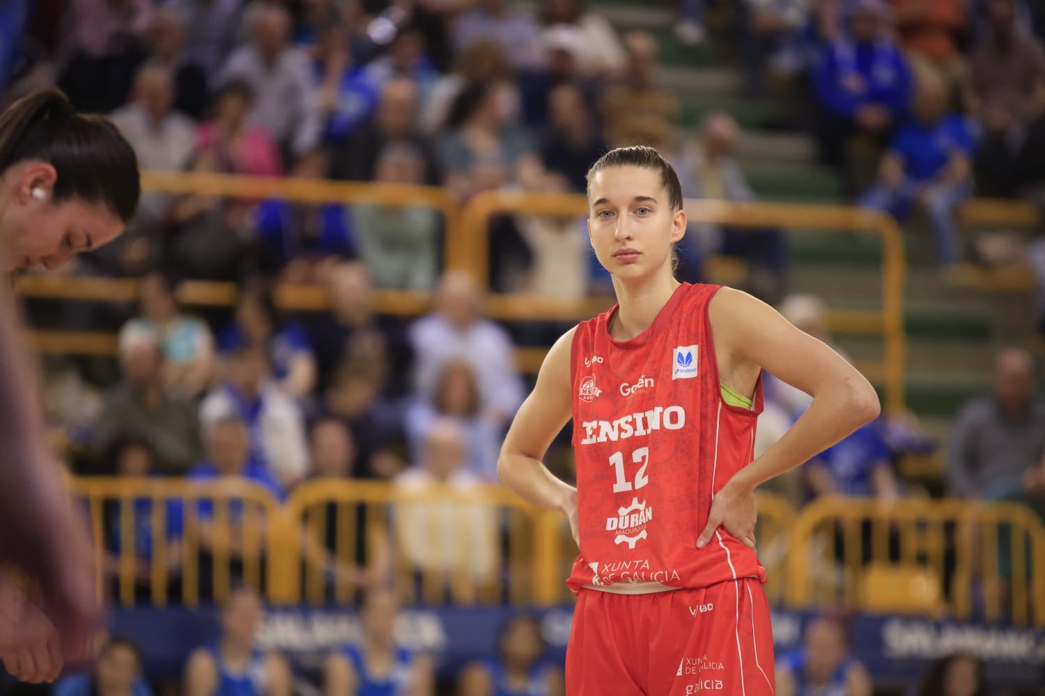 Un Avenida implacable no da oportunidad a Ensino de Lugo