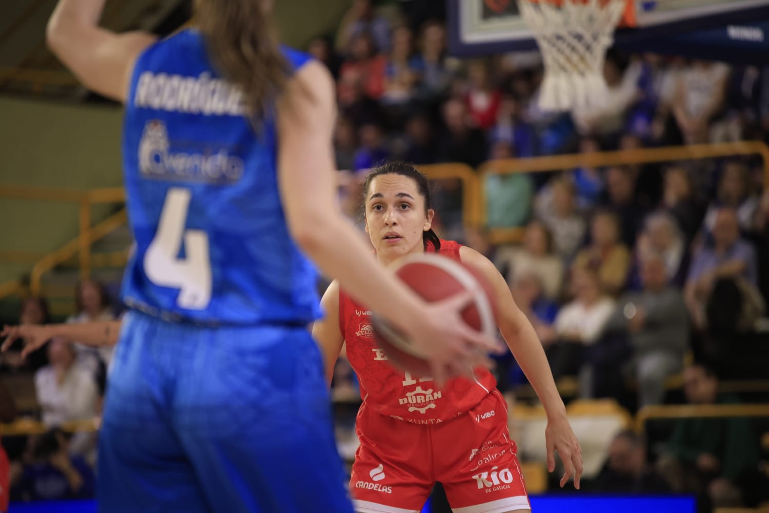 Un Avenida implacable no da oportunidad a Ensino de Lugo