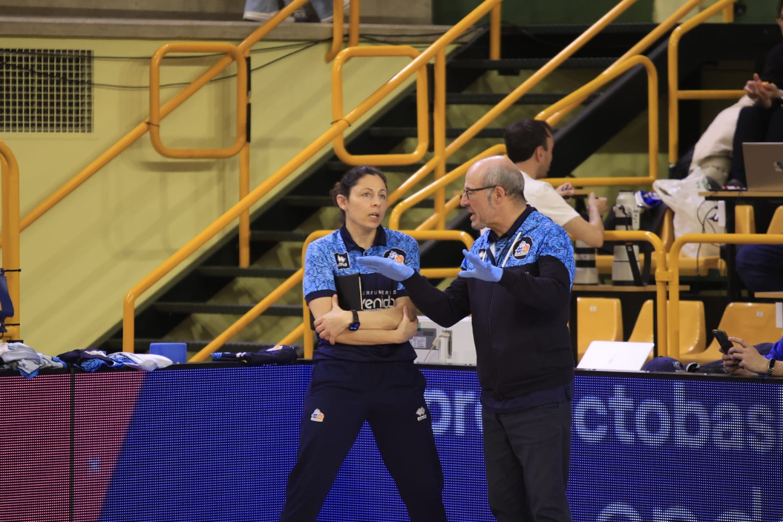 Un Avenida implacable no da oportunidad a Ensino de Lugo