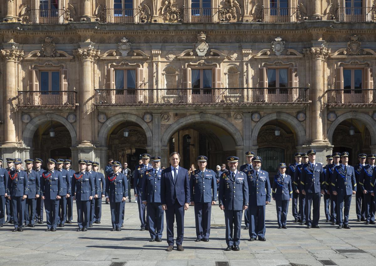 Imagen secundaria 1 - Salamanca nombra Huéspedes Distinguidos a más de medio centenar de militares de la Base Aérea de Matacán