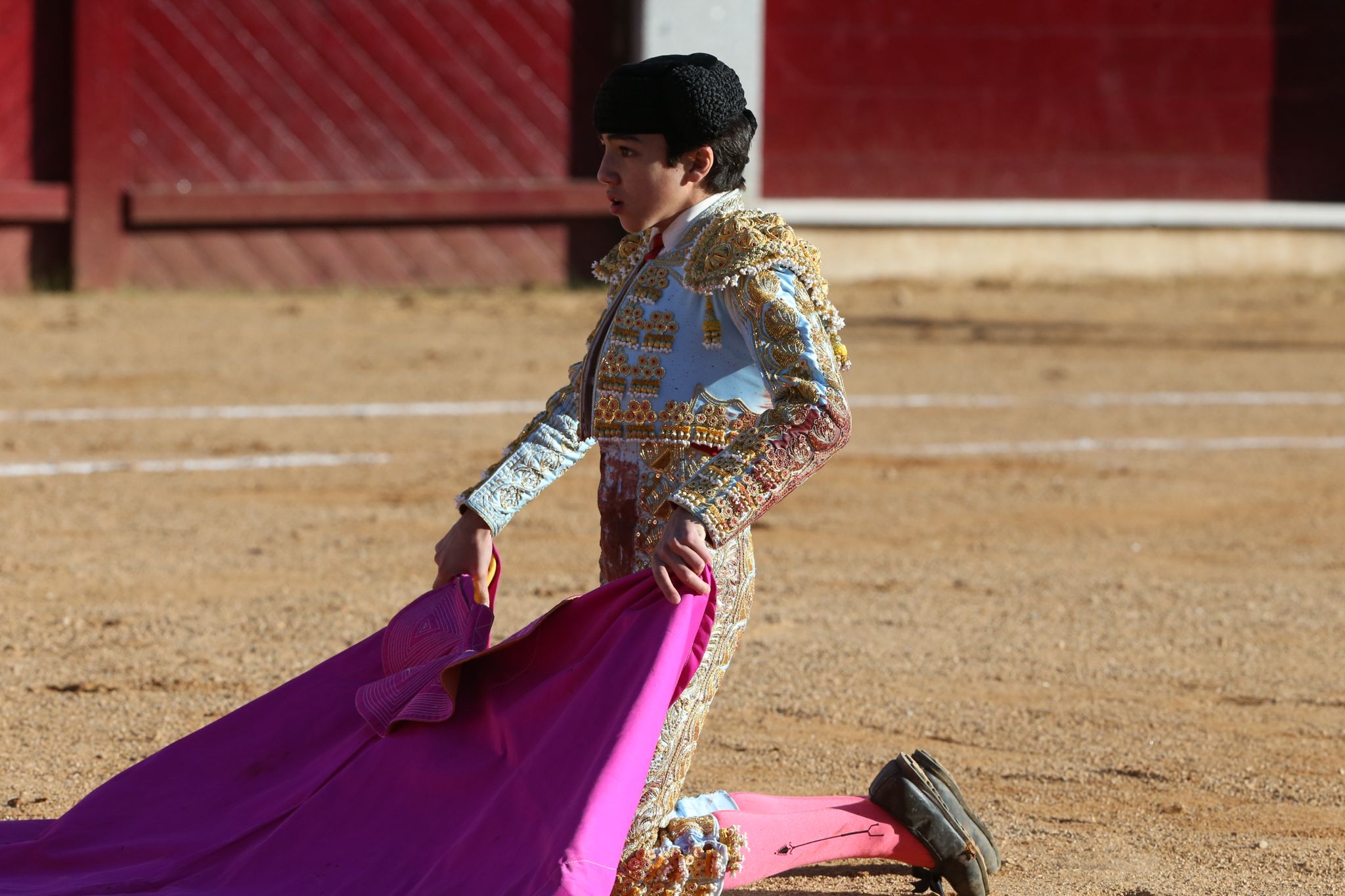 Puerta grande para Marco Pérez en una ilusionante tarde en Guijuelo
