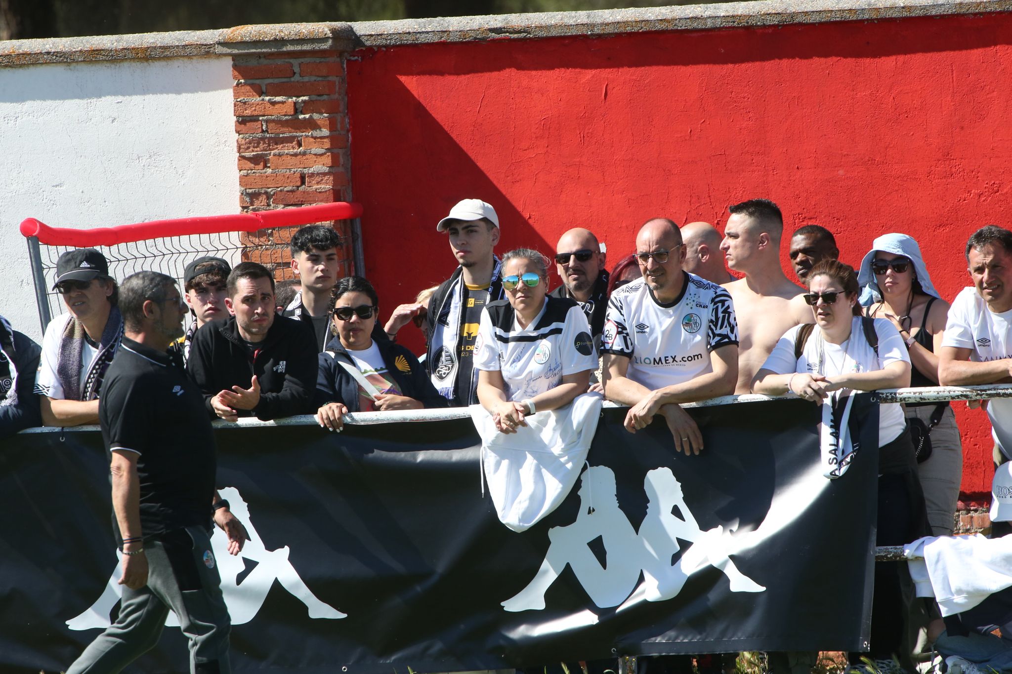 La afición del Salamanca CF UDS se dejan sentir en Tordesillas