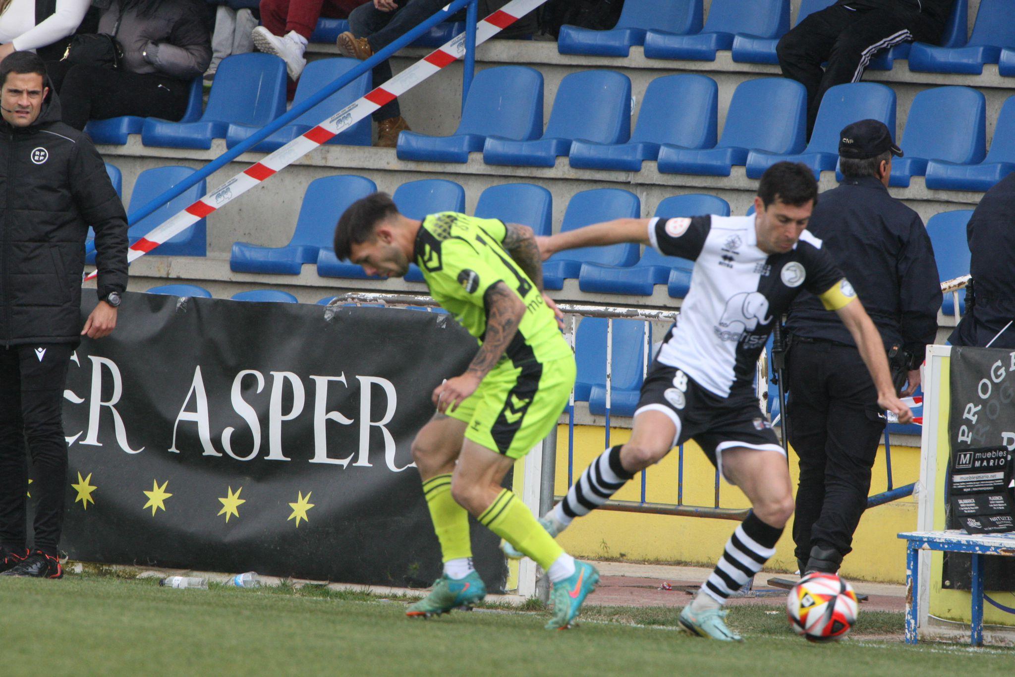 Goleada de Unionistas al Sabadell con triplete de Slavy