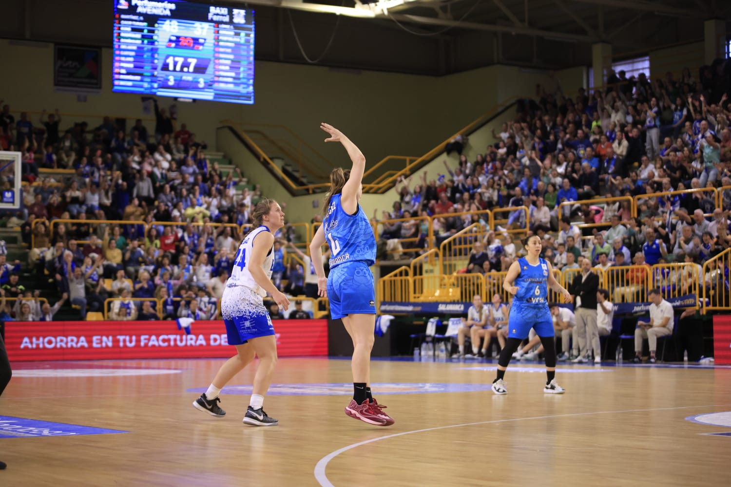 Avenida remonta y jugará las semifinales ante Girona