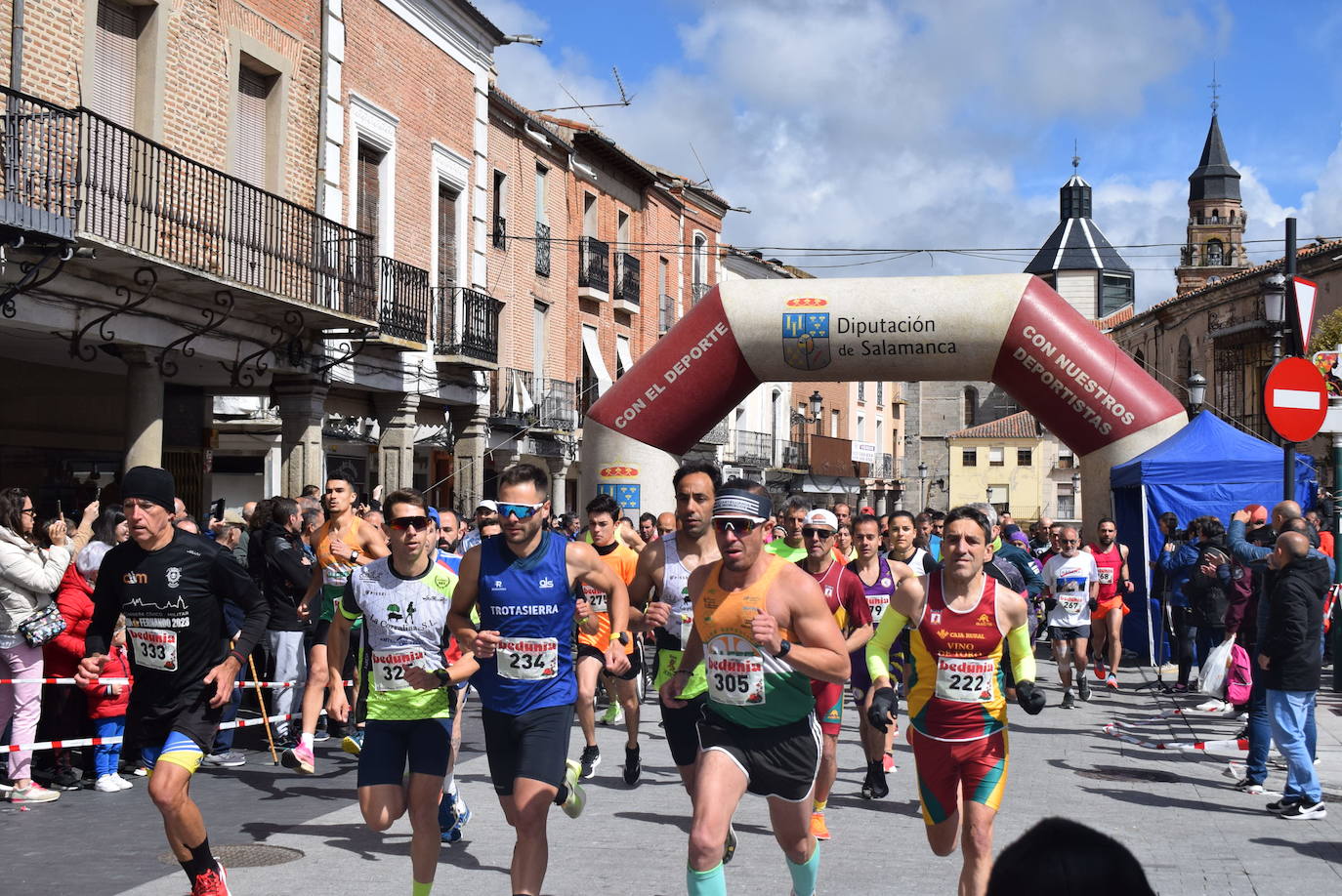 Ignacio Comillas y Sara Izquierdo ganan la XXX Carrera Peñarandina Hijos, Padres y Abuelos 1 de Mayo