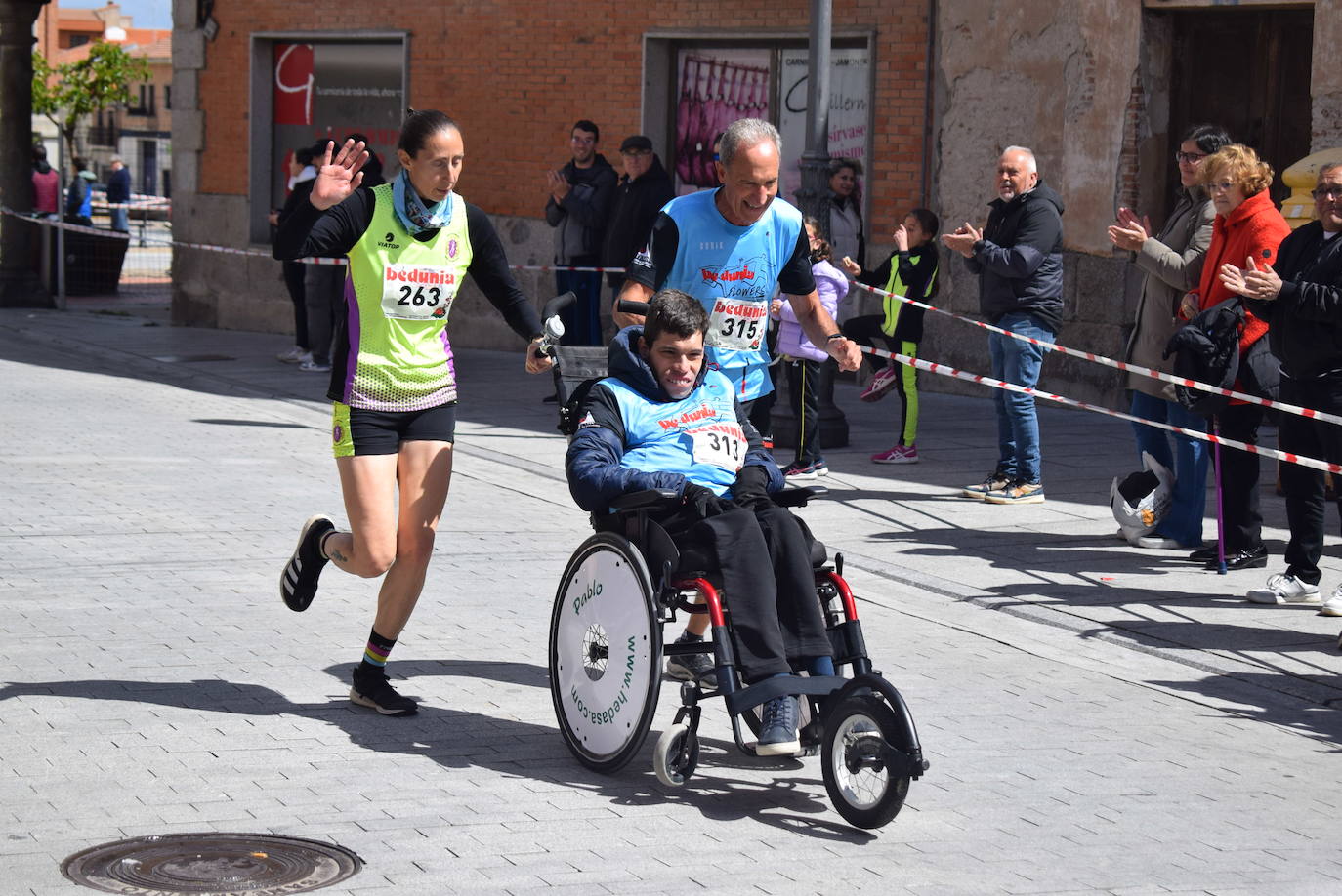 Ignacio Comillas y Sara Izquierdo ganan la XXX Carrera Peñarandina Hijos, Padres y Abuelos 1 de Mayo