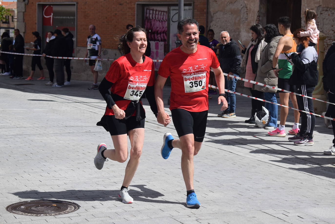 Ignacio Comillas y Sara Izquierdo ganan la XXX Carrera Peñarandina Hijos, Padres y Abuelos 1 de Mayo