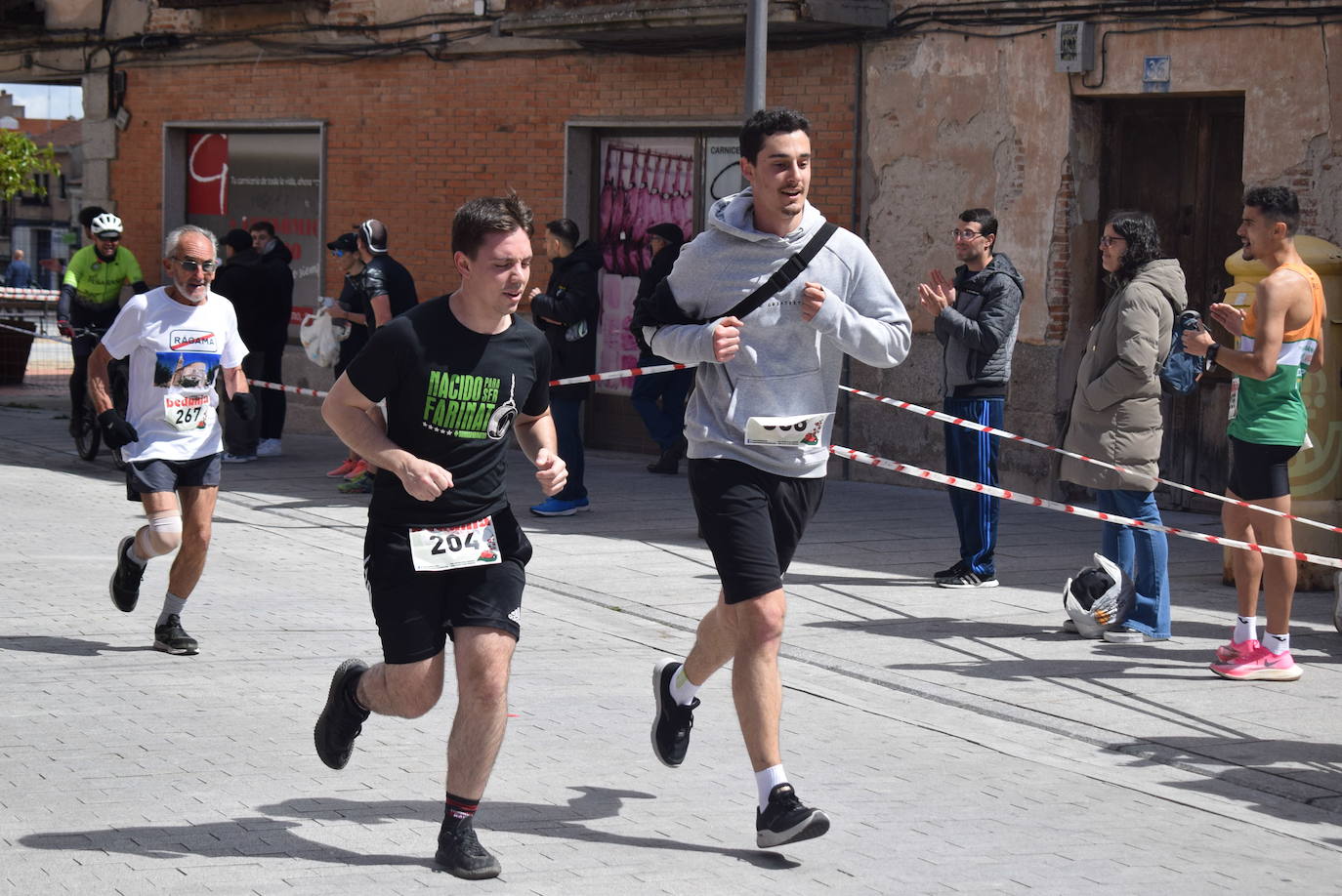 Ignacio Comillas y Sara Izquierdo ganan la XXX Carrera Peñarandina Hijos, Padres y Abuelos 1 de Mayo