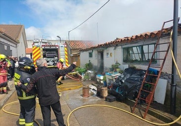 Un Guardia Civil fuera de servicio se juega la vida en Salamanca para apagar un incendio