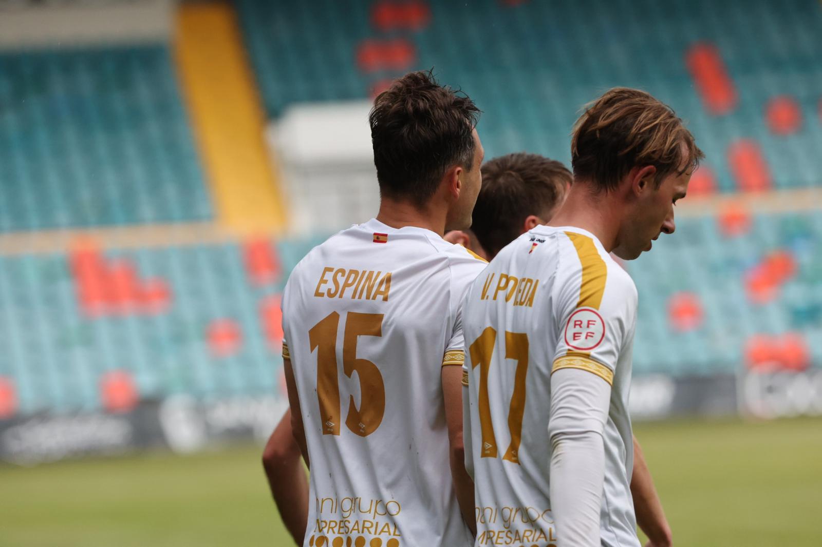 Un Salamanca CF UDS lanzado no se basta y mira ya al playoff de ascenso