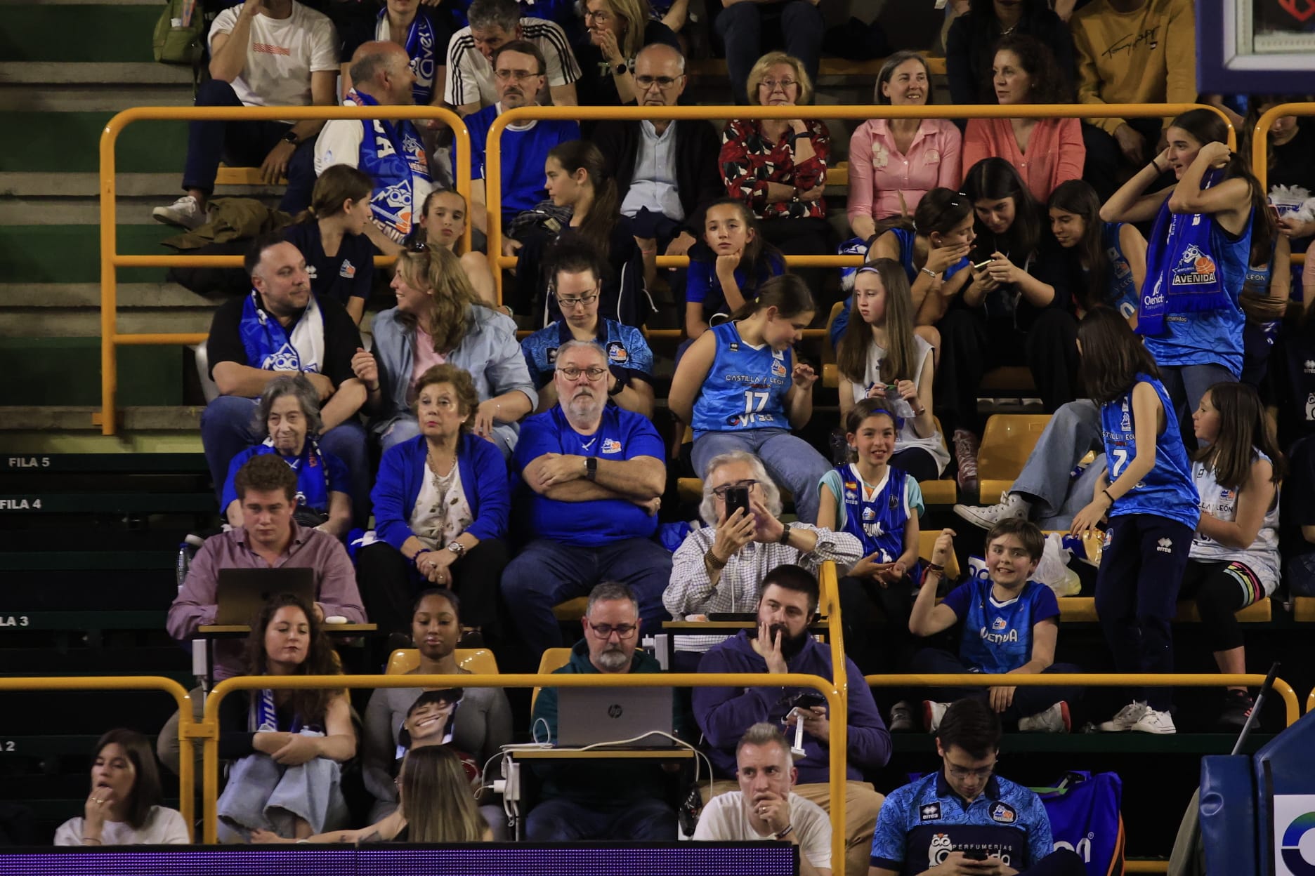 El emocionante partido entre Avenida y Valencia Basket, en imágenes