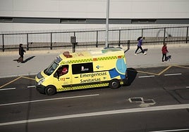 Foto de archivo de una ambulancia del Sacyl